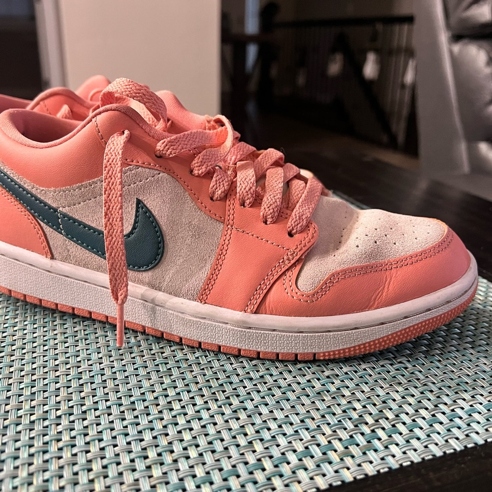 WMNS air Jordan 1
